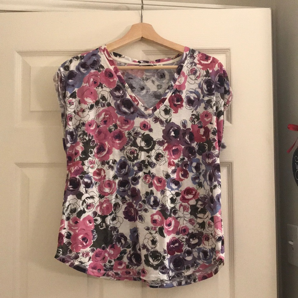 Floral tee